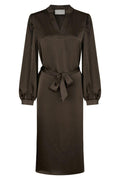 Rolana Heavy Sateen Dress | Dark Brown | Kjole fra Neo Noir