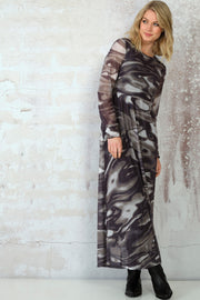 Mynte Dress 2457 | Black Brown Print | Kjole fra Prepair