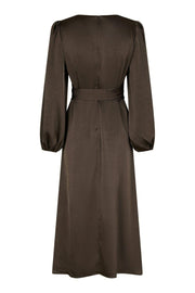 Rimini Heavy Sateen Dress | Dark Brown | Kjole fra Neo Noir
