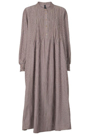 Carla Dress 2800 | Brown | Kjole fra Prepair