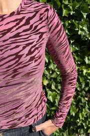 Zenia Mesh Blouse | Berry Rose | Bluse fra Black Colour