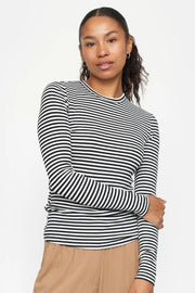 SRFenja Stripe O-neck Top SR124-303 | Black | T-shirt fra Soft Rebels