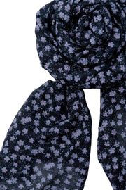 Kobi Flower Scarf | Black | Tørklæde fra Black Colour