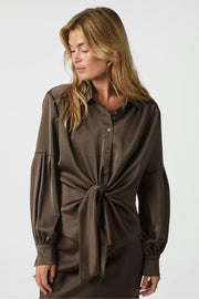 Naja Satin Shirt | Dark Brown | Bluse fra Neo Noir