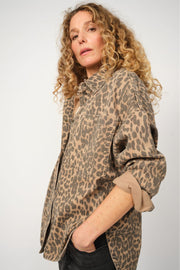 Emme Leo Shirt | Leopard Print | Skjorte fra Mos Mosh