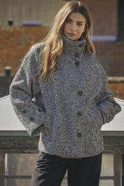 Clara Crop Jacket 30332 | OffWhite-Black | Jakke fra Co'couture