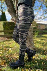 Alma Legging | Dusty Camo | Leggings fra Liberté