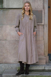 Carla Dress 2800 | Brown | Kjole fra Prepair