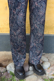 Alma Wide Pants | Night Sky Paisley | Bukser fra Liberté