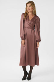 Rimini Heavy Sateen Dress | Dark Rose | Kjole fra Neo Noir