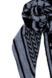 Bex Triangle Scarf | Grey | Tørklæde fra Black Colour