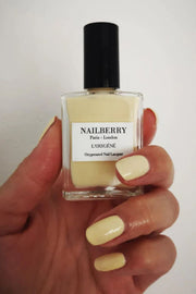 Folie Douce | Neglelak fra Nailberry