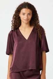 Largo Heavy Sateen Blouse | Burgundy | Bluse fra Neo Noir