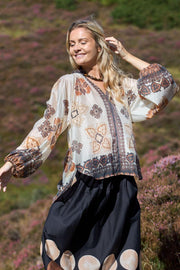 Hayley Blouse | Creme | Bluse fra Black Colour