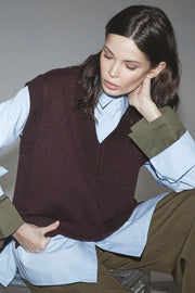 Maja V-Knit Vest 32220 | Winered | Strik fra Co'couture