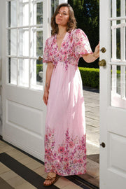 Serna Flower Print Dress | Light Pink | Kjole fra Neo Noir
