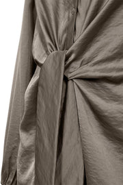 Dove Dress 207580 | Desert Taupe | Kjole fra Freequent
