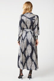 Novalee Paisley Drop Dress | Navy | Kjole fra Neo Noir