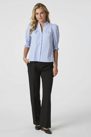 Diana Stripy Stone Blouse | Light Blue | Bluse fra Neo Noir