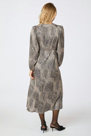 Isobel Floating Wave Dress | Dark Sand | Kjole fra Neo Noir