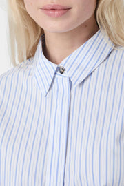 Frannie Stripe Shirt | White/Light Blue | Bluse fra Neo Noir