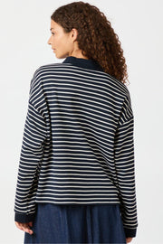 Sara Stripe Polo Blouse | Navy | Bluse fra Neo Noir