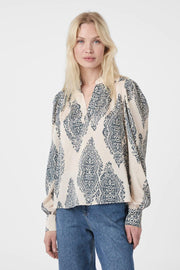 Rosslyn Paisley Drop Blouse | Creme | Bluse fra Neo Noir