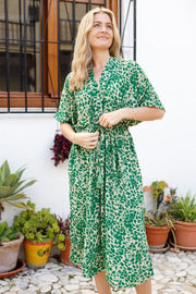 Luna Kaftan Tie Dress | Green Leo | Kjole fra Black Colour