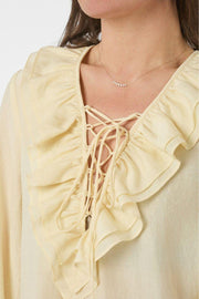 Katarina Crepe Ruffle Blouse | Light Yellow | Bluse fra Neo Noir