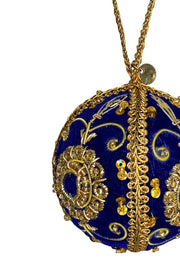 Velvet Ball Christmas Ornament | Blue | Julepynt fra Black Colour