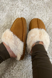 Alice Lee Slippers | Brown | Sutsko fra Avery