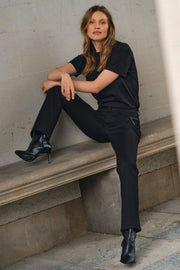 Carla Naomi Deluxe Jeans 34' | Black | Jeans fra Mos Mosh