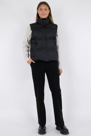 Annike C Puffer Waistcoat | Black | Vest fra Neo Noir