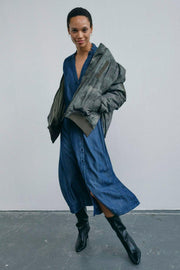 Bey Dow Dress | Salute Navy | Kjole fra Mos Mosh