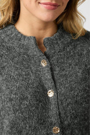 Taura Fluffy Knit Cardigan | Antracit | Strik fra Neo Noir