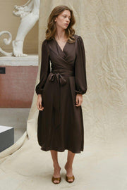 Rimini Heavy Sateen Dress | Dark Brown | Kjole fra Neo Noir