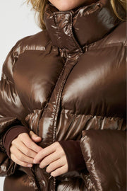 Rhea Shiny Puffer Jacket | Dark Brown | Jakke fra Neo Noir