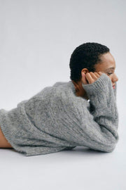 Unnur Hale V-neck Knit | Drizzle | Strik fra Mos Mosh