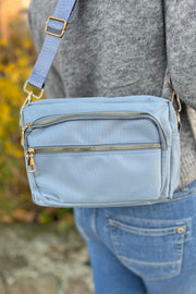 Vanda Crossover Bag 9262U | Sky Grey | Taske fra Black Colour