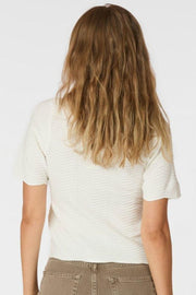 Soko Wave Knit Tee | Off White | T-Shirt fra Neo Noir