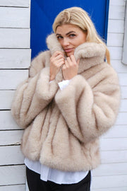 Stephanie Faux Fur Jacket | Beige | Jakke fra Neo Noir