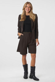 Nika Structure Shorts | Dark Brown | Shorts fra Neo Noir