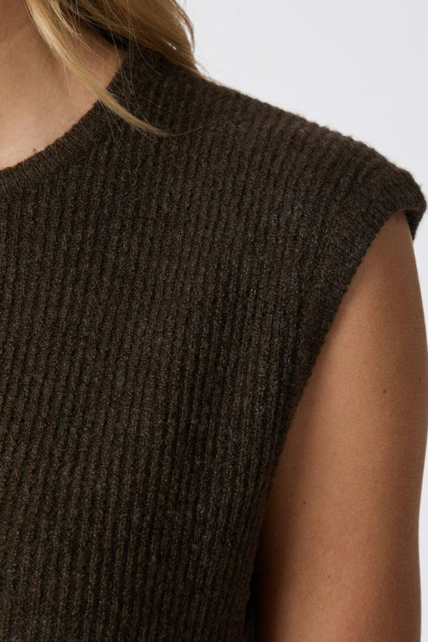 Everest Knit Vest | Brown | Strik fra Neo Noir