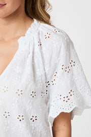 Odet Embroidery Blouse | White | Bluse fra Neo Noir