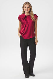 Fleur Drapy Satin Blouse | Wine | Bluse fra Neo Noir