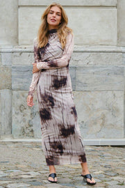 Onessa Faded Mesh Dress | Dusty Brown | Kjole fra Neo Noir