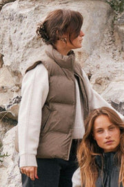 Annike C Puffer Waistcoat | Dark Taupe | Vest fra Neo Noir