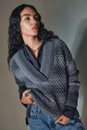 HMild Wave Knit  | Black | Strik fra HEYANNO