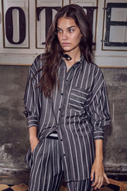 Sue Stripe Oversize Shirt 35696 | Black | Bluse fra Co'couture