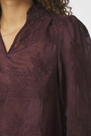 Amara Big Embroidery Blouse | Burgundy | Bluse fra Neo Noir